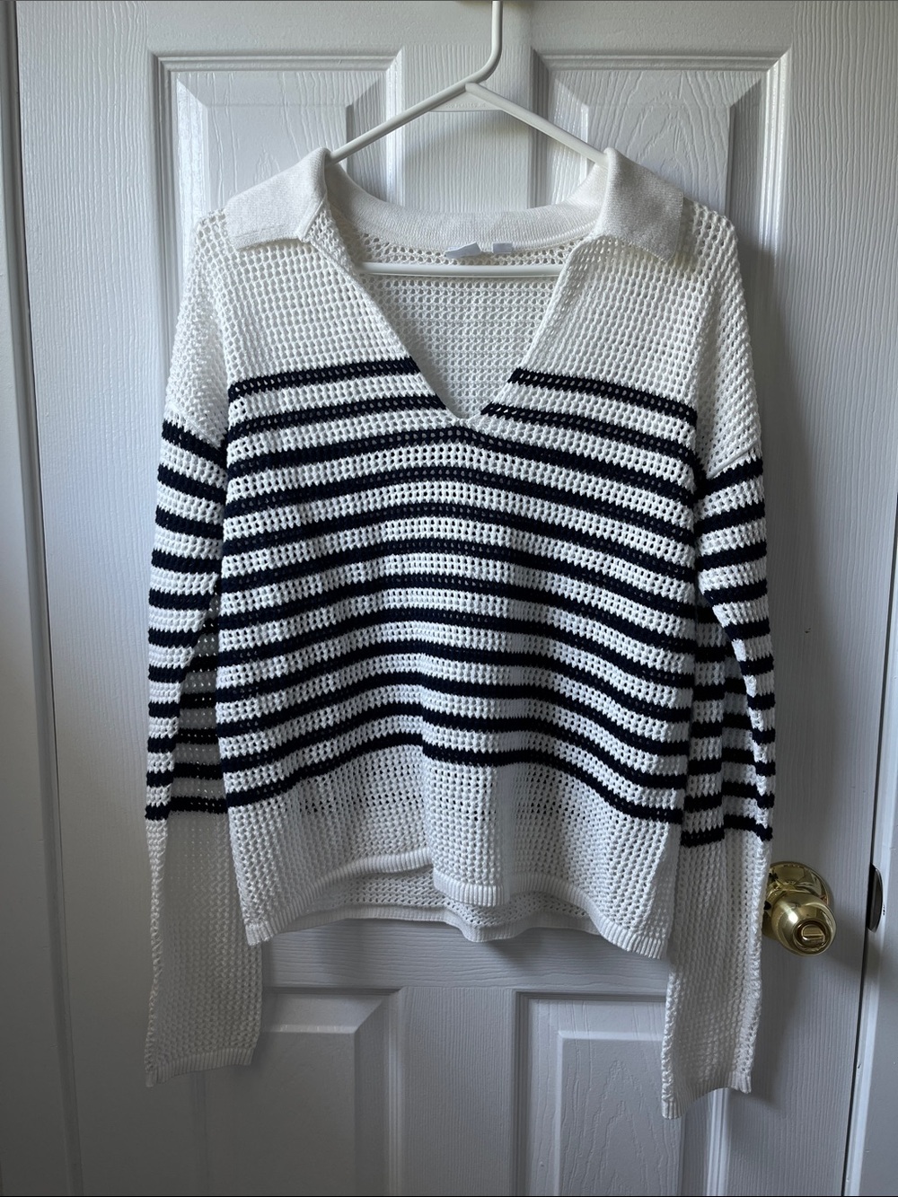 GAP White and Navy Striped Knit V-Neck Sweater Swim Cover Up Beachwear